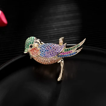 Nádherné Farebné Cubic Zirconia Ďatľa Brošňa pre Ženy Kabát Krásny Vták Brošňa Kolíky Broche Šperky 2021 Nové Corsage
