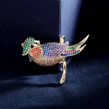 Nádherné Farebné Cubic Zirconia Ďatľa Brošňa pre Ženy Kabát Krásny Vták Brošňa Kolíky Broche Šperky 2021 Nové Corsage