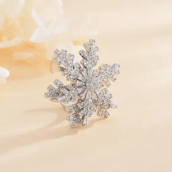 Vianočné tvorivé luxusné osobnosti prehnané luxusné lesklé viacerých snowflake rotujúce krúžok vinutia micro krúžok krúžok