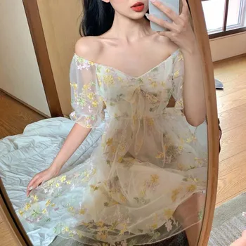 2021 Francúzsky Kvetinový Šaty Ženy Sexy Lístkového Rukáv Čipky Šifón Tlač Mini Šaty Letné Kórejský Elegantné Mäkké Dievča Vintage Víla Šaty