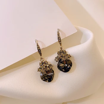 Kórejský hot predaj módne šperky vintage black crystal prívesok náušnice elegantné dámske geometrické náušnice