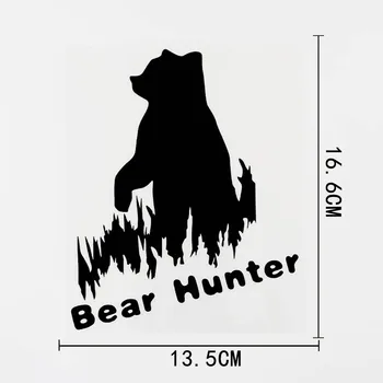 YJZT 13,5 CM×16.6 CM Módne Odtlačkový Zvierat Medveď Hunter Vinyl Auto Nálepky Čierna/Strieborná 8C-0364