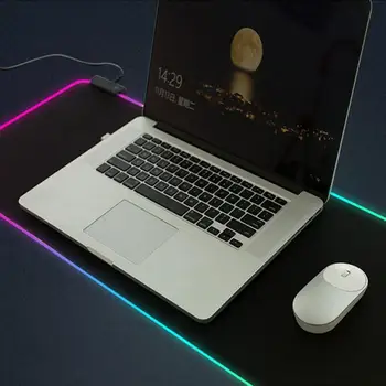 Super-veľké Light-emitting Klávesnice Pad Bočné zamknuté Hra Mouse Pad Pribrala Sedem farieb RGB LED Svetlá Počítač Hráč