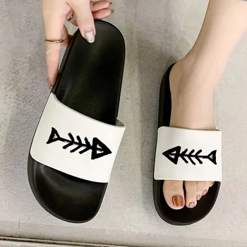 Horúce Letné 2021 Nový Trend fishbone jednoduché módne sandále Beach Fashion Otvorené Prst Papuče Vytlačené Žien Non-slip Listov