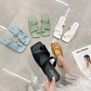 štvorcové prst sandále ženy ploché sandále, papuče žien vonkajšie nosenie 2021 lete nové všetkých zápas sklzu na papuče Dámy Flip Flops