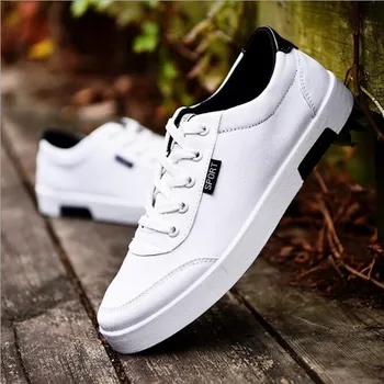 Muži topánky 2020 nové módne bežné študentov biele topánky muž trend priedušná plátno topánky mužov tenisky zapatos hombre