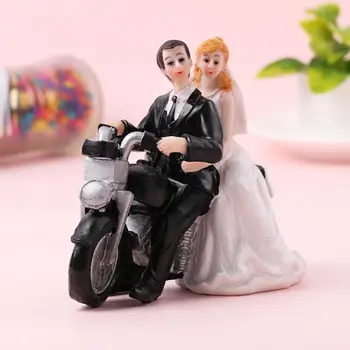 Móda Tortu Vňaťou Nevesta Ženícha na Motocykli Živice Figúrka Svadobné Ozdoby