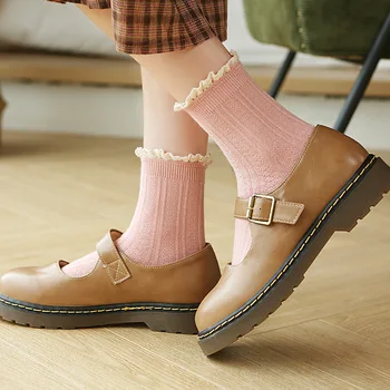 Jesenné a zimné nové dámske ponožky Japonskej škole vietor čipky uprostred trubice ponožky dvojitej ihly absorpciu potu priedušná bavlna