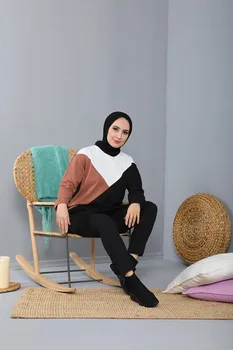 Športové Dvojité Moslimských Nastaviť Moslimských Módne Dvojité Hidžáb Vyhovovali Mladých Moslimských Módne Moslimských Žien Športové Oblečenie 2021 Móda