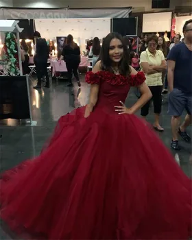 Červené Sladké 16 Quinceanera Šaty 2020 plesové Šaty Off Ramenný 3D Kvety Plus Veľkosť Debutante Vestidos 15 Anos Sprievod Prom Šaty