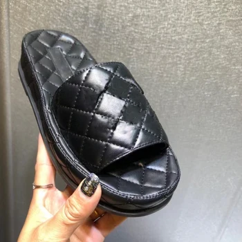 Luxusný Dizajn novej ženy sandále ženy papuče topánky pre ženy 2021 dámske topánky vonkajšie návrhár obuvi sandales športové tenisky
