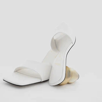 Nové Letné Štvorcové prst Sandále Ženy Kovové Robustný Vysokým Podpätkom Sandále 2021 Módny Dizajn Sexy Vonkajšie Bežné Topánky Ženy