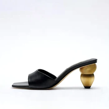 Nové Letné Štvorcové prst Sandále Ženy Kovové Robustný Vysokým Podpätkom Sandále 2021 Módny Dizajn Sexy Vonkajšie Bežné Topánky Ženy