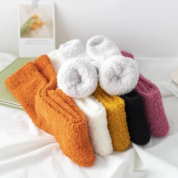 1 Pár Coral Fleece, Dlhý Trubka Teplej Ženy Jednofarebné Ponožky Zimné Mäkké Priedušné Studenej Odpor Domov Roztomilý Poschodí Spánku Sox