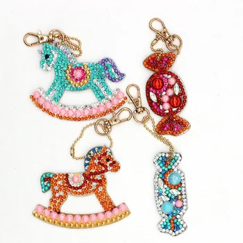 4pcs DIY Diamond Keychains Trojan Candy Bag Prívesok Ornament Šperky Diamond Keyring Keybuckle Diamond Maľovanie Darčeky YSK46