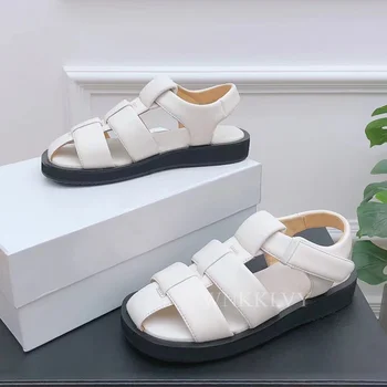 2021 Hot predaj Hrubé Jediným Príležitostné Letné Sandále Soft Real Kožené Platformu Sandalias Ženy členok popruh Rekreačné Topánky pre dámy