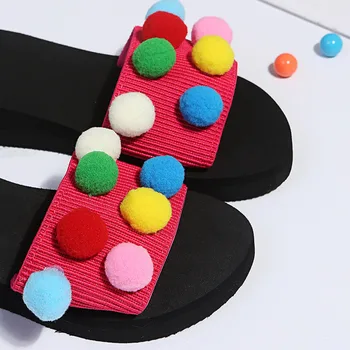 Dámske Letné Farebné Dekorácie Papuče Nosiť Módne Veľké Veľkosti Candy Farby Jedno slovo Sandále A Papuče Jednoduché Flip-flop R5
