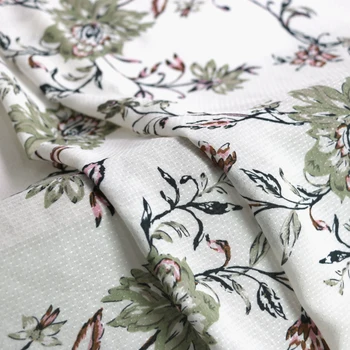 1 meter X 1.45 meter Biela Vintage Kvetinový Viskóza Textílie Mäkké Žakárové Rayon Materiál Pre Šaty Šaty