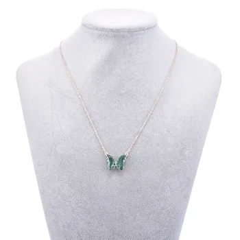 New Horúce Predaj Módne A Populárne Temperament Transparentné Prívesok Motýľ Náhrdelník Ženské Šperky Dievča Prom Darček