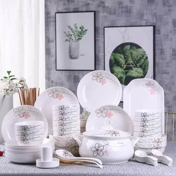 Jingdezhen 66-kus misy a misky nastaviť Jednoduché kreatívne rezancové polievky, miska a tanier zmes domácnosti jesť keramický riad