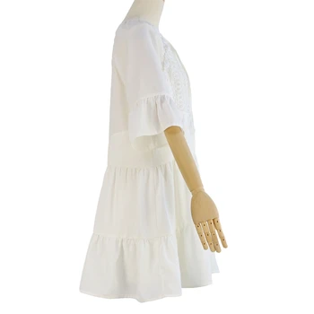 Girll to Sladké Biele Polyester Farbou Rozstrapatené Výstrih Lemovaný Čipkou-Up Horela Rukáv Mini Šaty-line Plážové Šaty