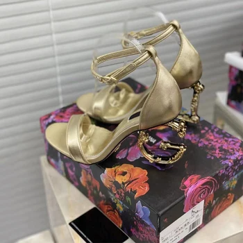 Dizajnér Značky Gold Keira Sandále S Barokovými 2021 Luxusné Vysoké Podpätky Dámy Letné Pódium Štýl Oko-Lov Strany Topánky